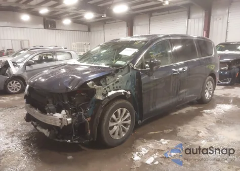 2018 Chrysler Pacifica Touring Plus from USA, damaged, VIN 2C4RC1FG8JR257536